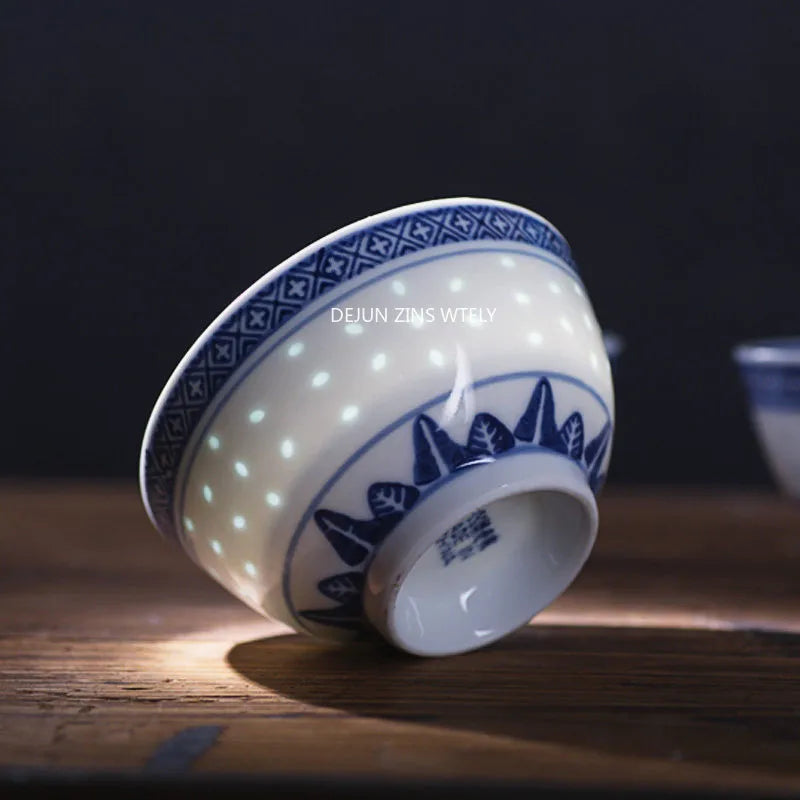 4--10 Inch Ceramic Bowls Jingdezhen Blue and White Porcelain Ramen Bowls Home Exquisite Salad Bowls Kitchen Ceramic Tableware