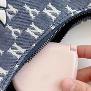 Portable Mini Sewing Repair Kit — Selected Case Style