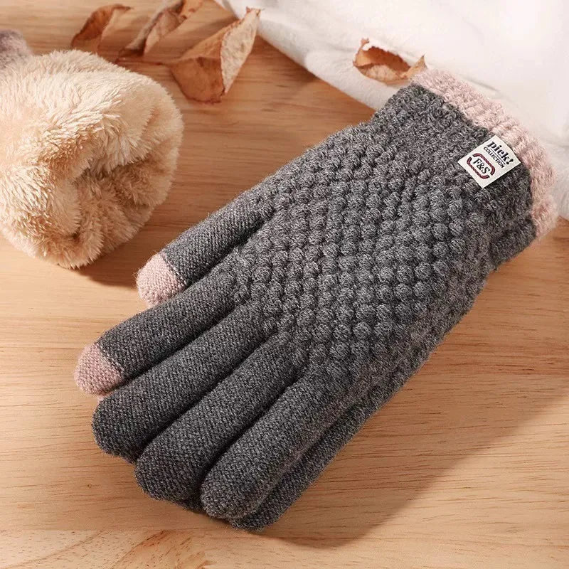 Women's Cable-Knit Fleece-Lined Touchscreen Gloves — 1 Pair