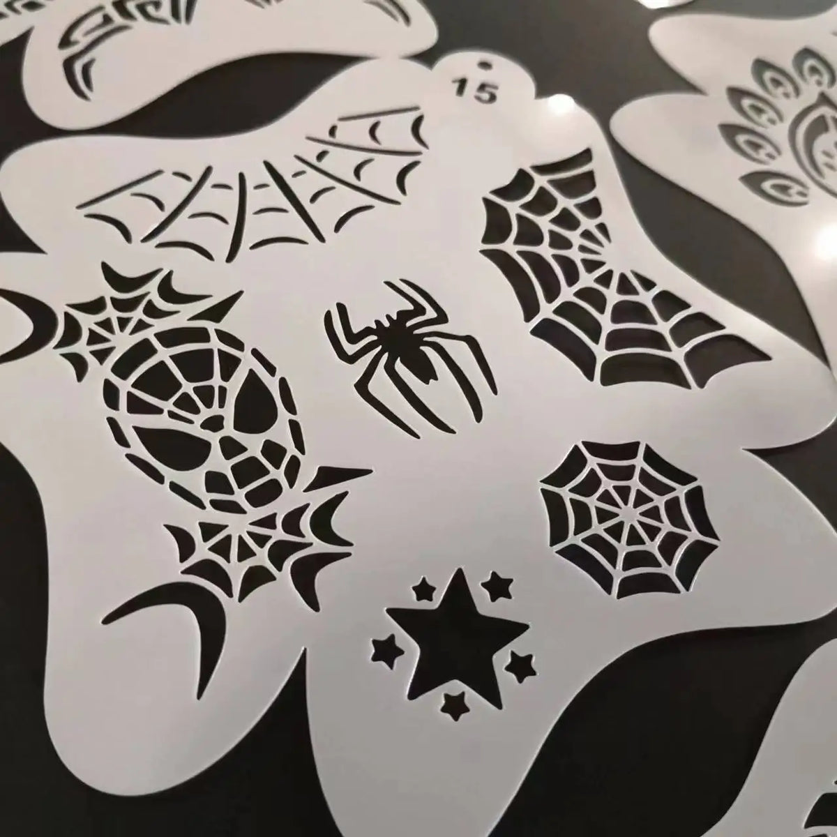 10 Pcs Children Stencils Face Painting Washable Body FaceTattoo Spray Painting DIY Template For Kids 13*13cm Holiday Decorations