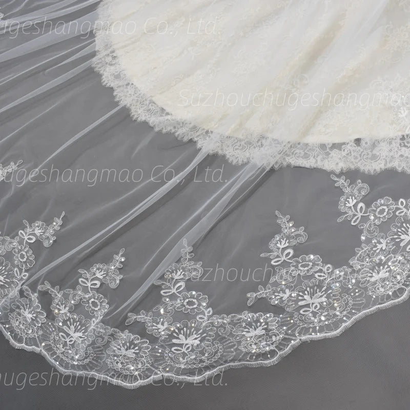 2026 Hot Sell Wedding Veil Long Bridal Veils Lace Appliques Soft Net Cathedral Veil Beautiful