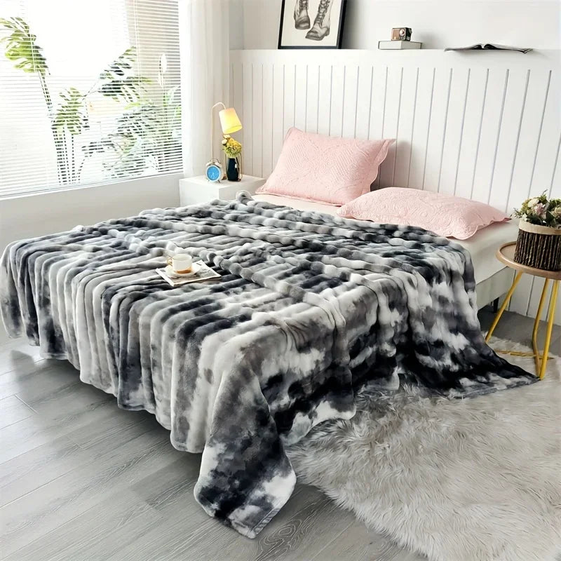 Polyester Plush Faux-Fur-Style Throw Blanket — Selected Color and Size