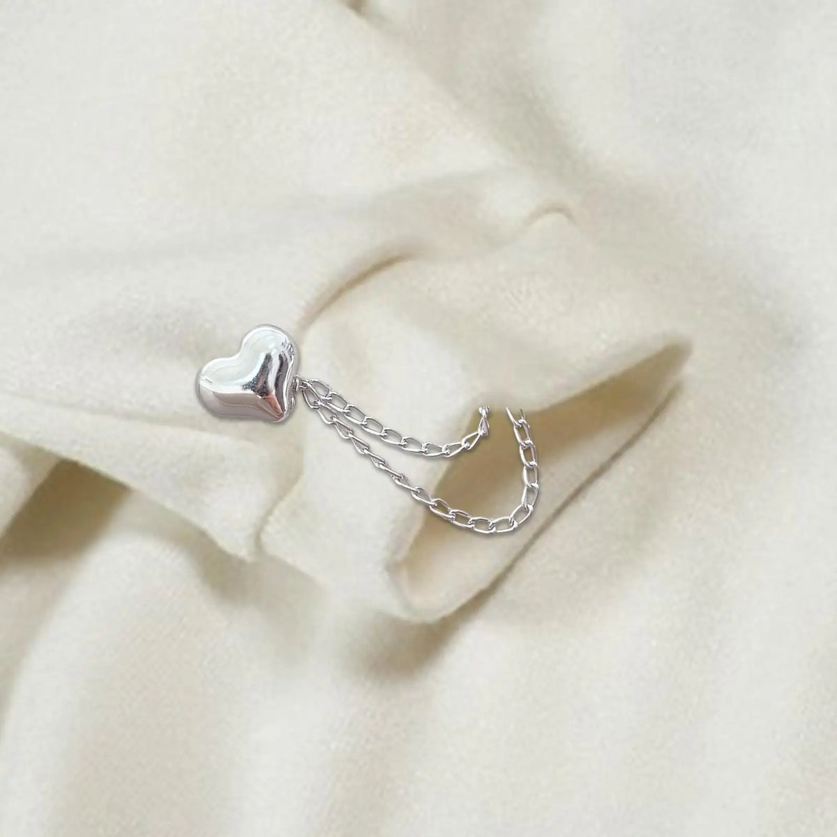 Magnetic Garment Chain Clip — Bow, Heart or Pearl-Style Accent