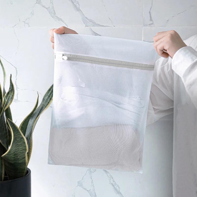 Polyester Mesh Zipper Laundry Bag — Single Size or 4-Piece Set