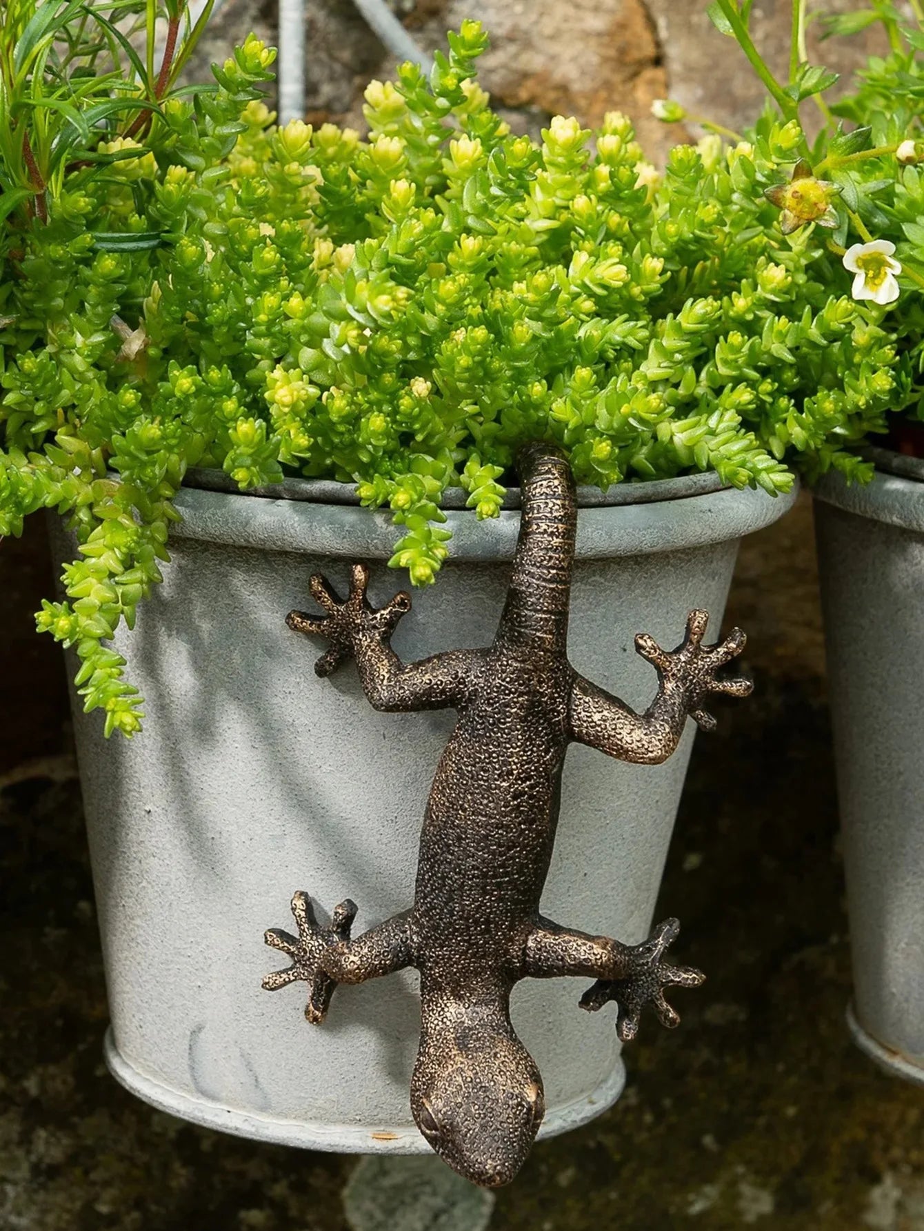 1pc Planter Figurine, Plant Planter Gecko Hanging - Decorative Patio Art Ornament for Patio, Yard and Garden Planter Decoration