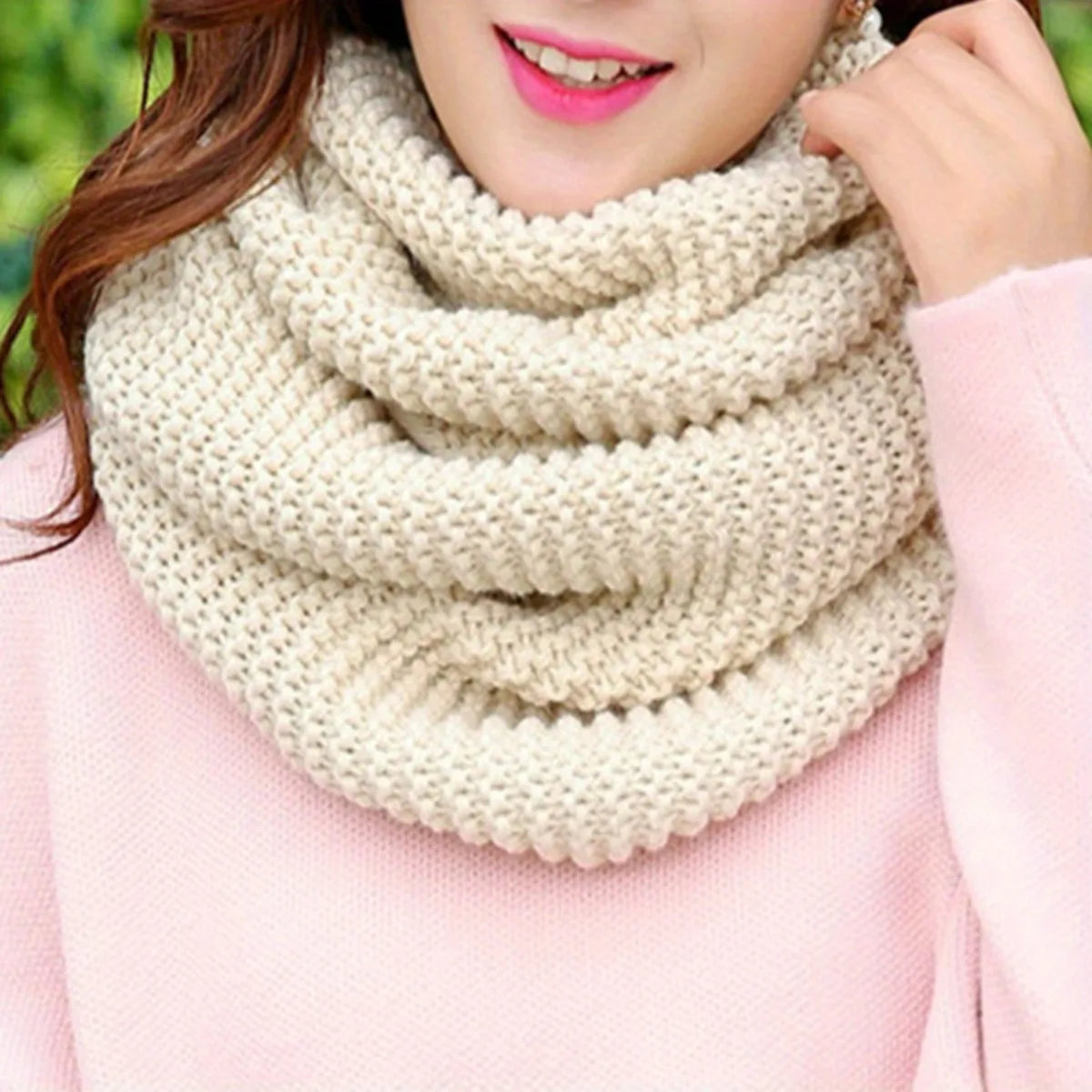Unisex Polyester Chunky-Knit Infinity Scarf — 1 Piece