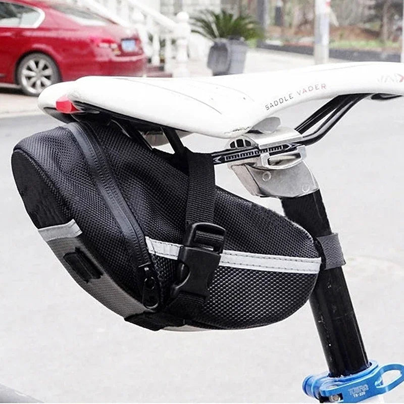 600D Nylon Bicycle Saddle Bag — Black or Red, 1 Piece