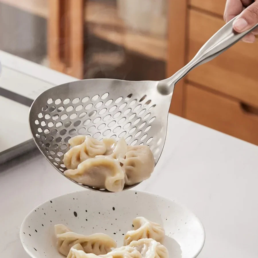 1pc Large Durable Stainless Steel Colander Skimmer Spoon, Heavy Duty Food Strainer Spoon  for Frying & Cooking, Kitchen Utensils