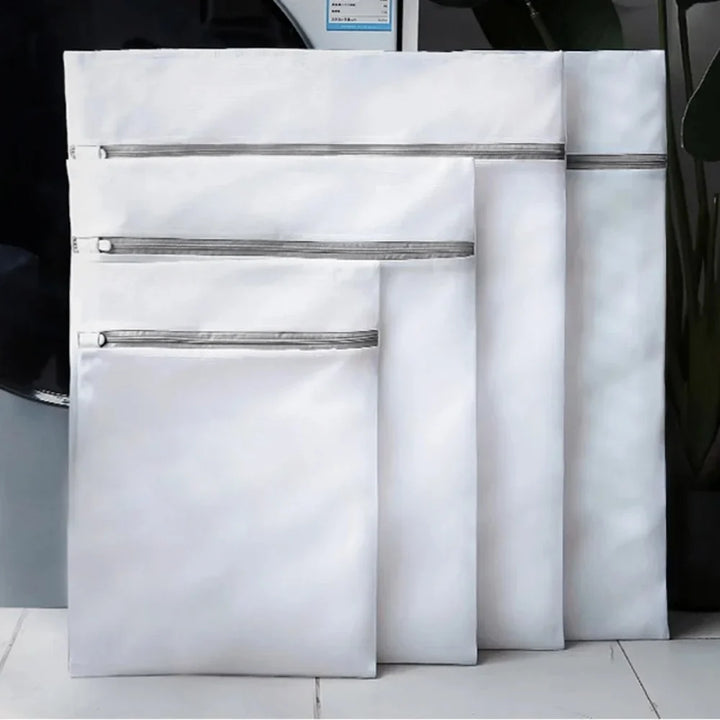 White Zip Laundry Bag for Small Garments, 25 × 30 cm