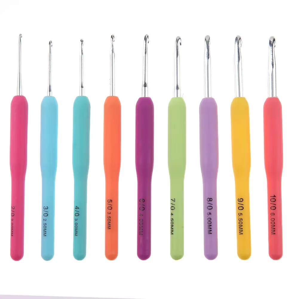 Aluminum Crochet Hook Set with TPR Handles — Selected Set