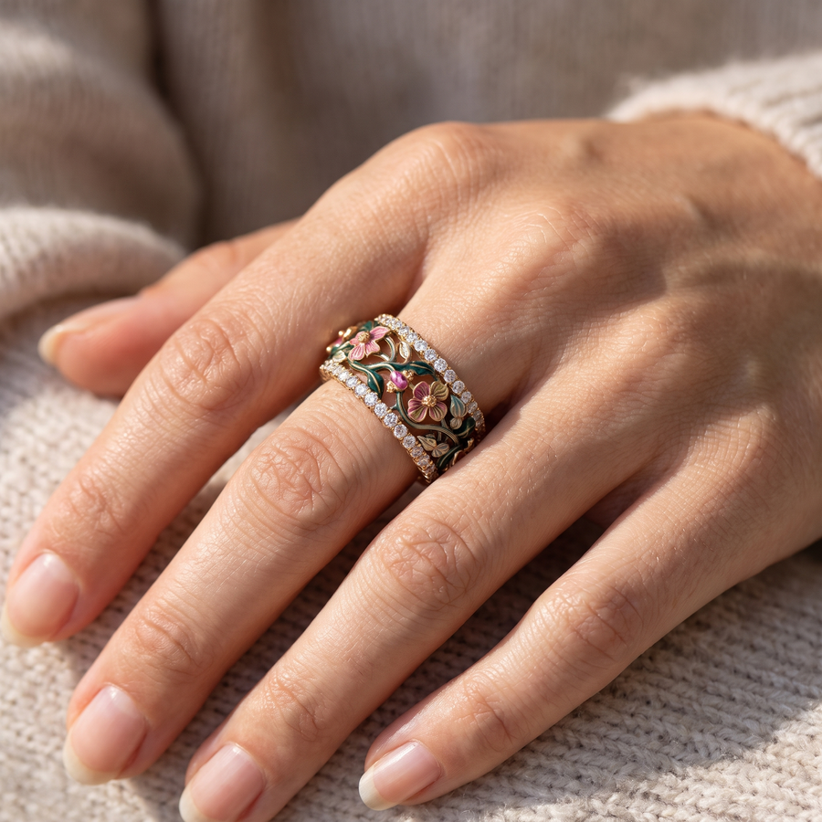 Vintage Cubic Zirconia Flower Ring – lifestyle view